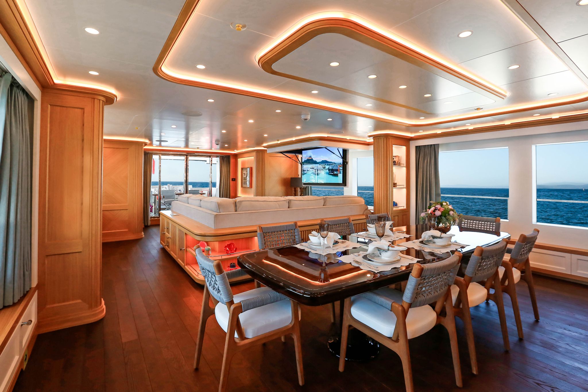 SEVEN SEAS - 2